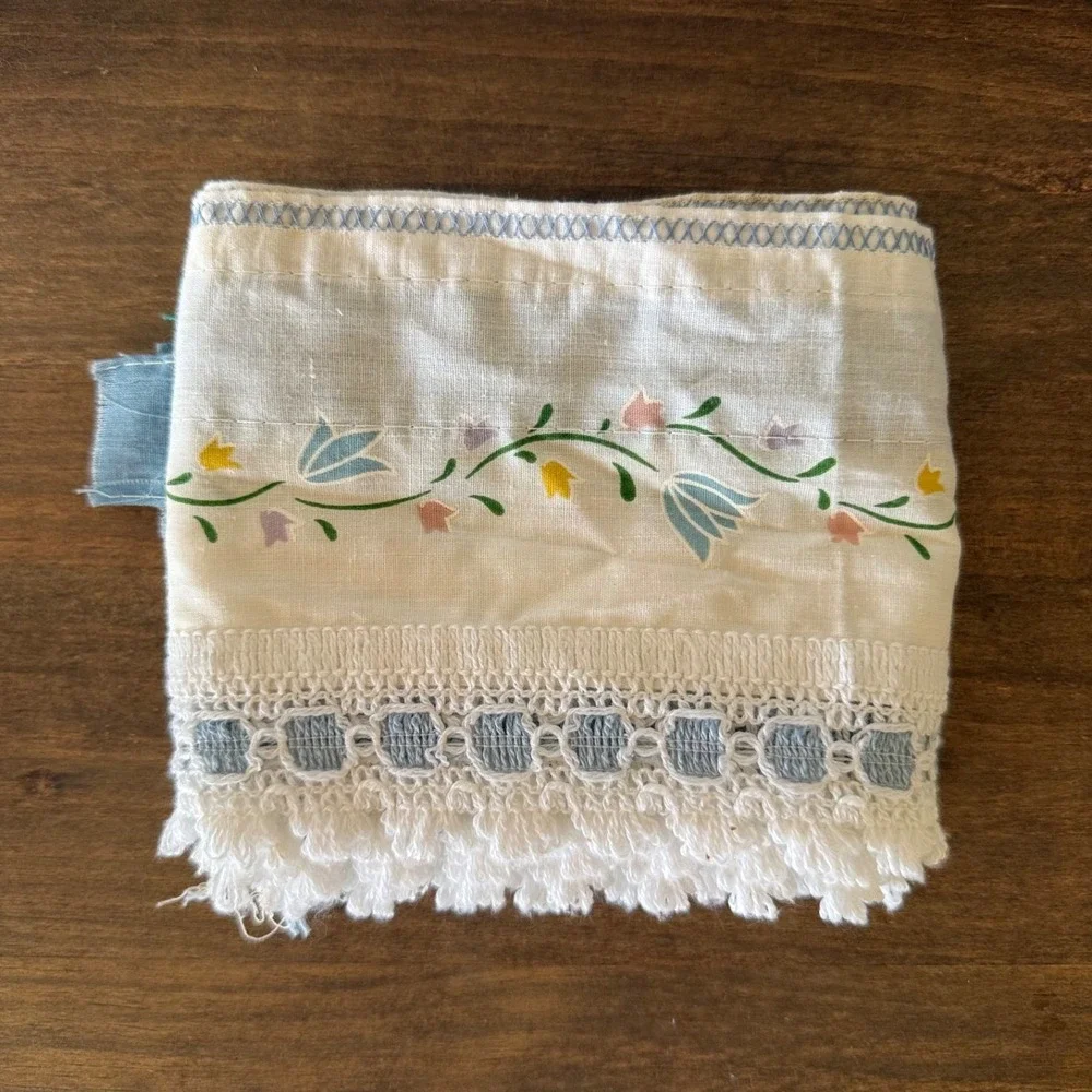 2pc Vintage Floral Curtain Valance Panels 51x5 Blue Lace Cottagecore Farmhouse